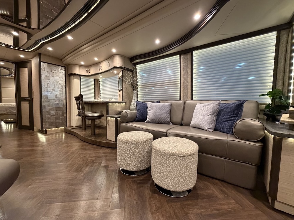 2016 Prevost Liberty H3-45 For Sale
