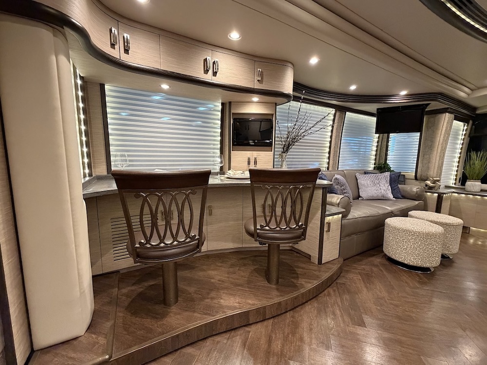 2016 Prevost Liberty H3-45 For Sale
