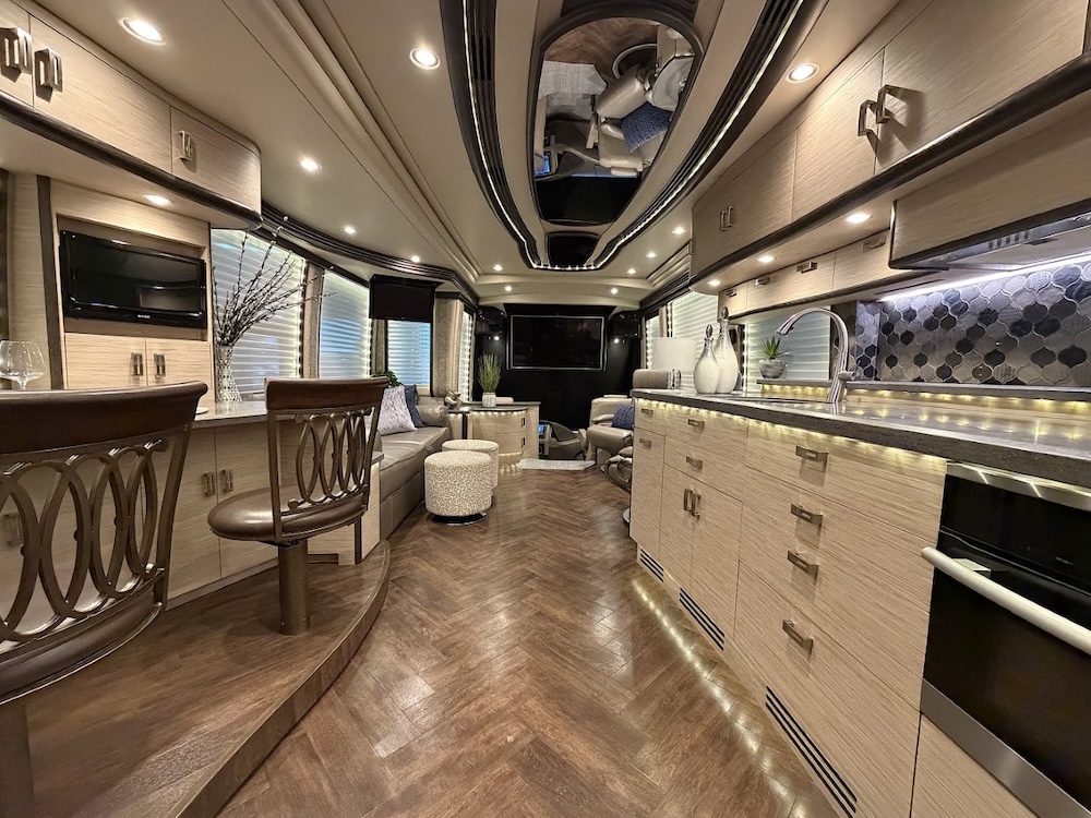 2016 Prevost Liberty H3-45 For Sale