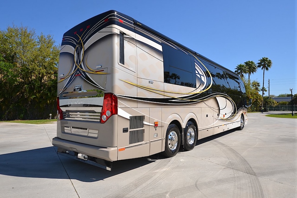 2016 Prevost  H3-45 For Sale