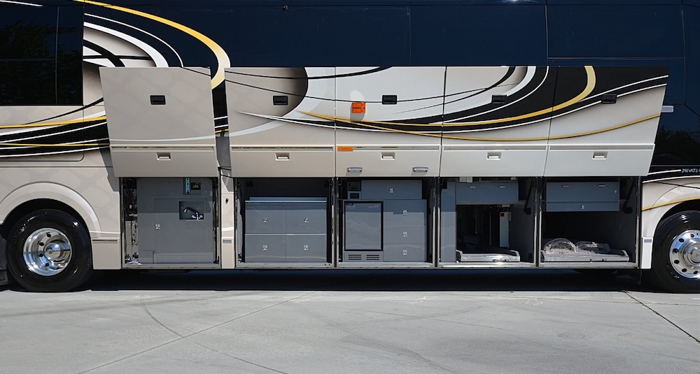 2016 Prevost  H3-45 For Sale