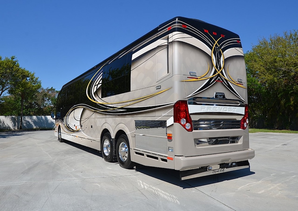 2016 Prevost  H3-45 For Sale