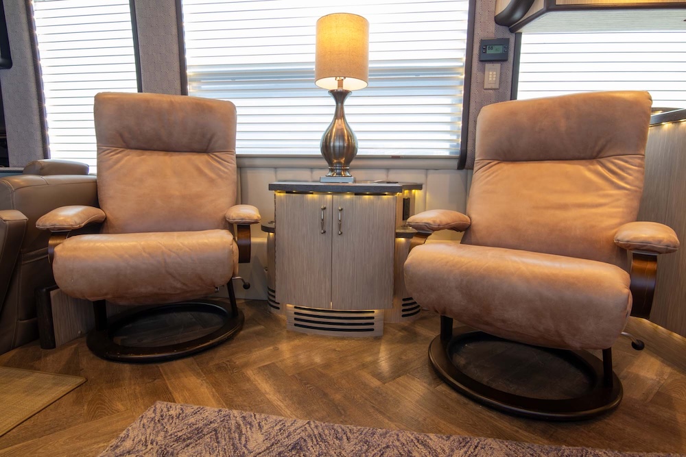 2016 Prevost Liberty  H3-45 For Sale