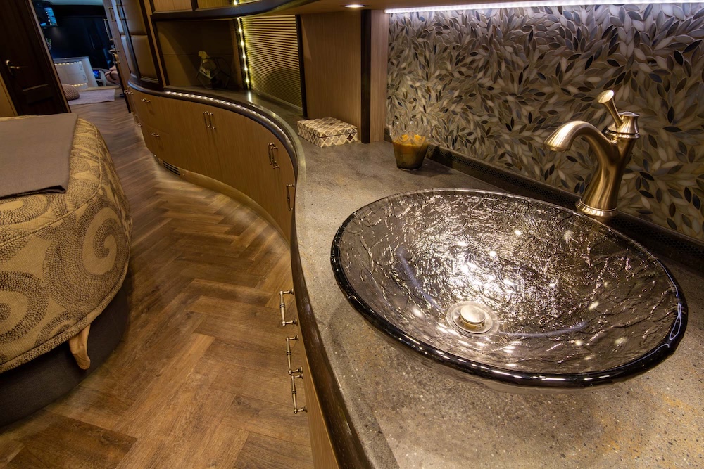 2016 Prevost Liberty  H3-45 For Sale