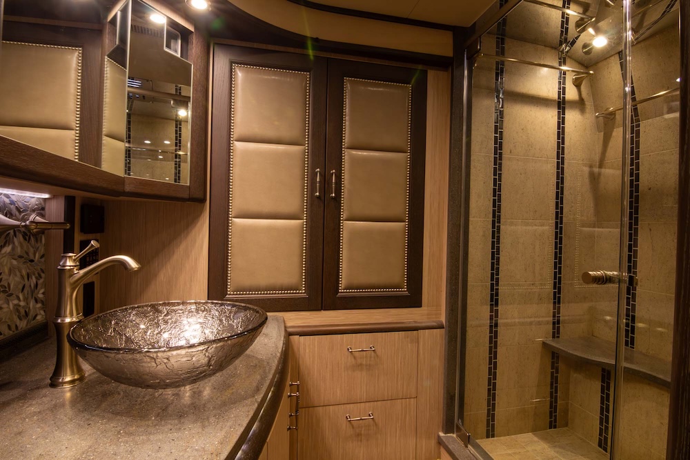 2016 Prevost Liberty  H3-45 For Sale