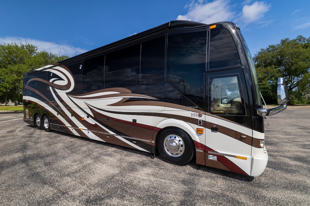 2016 Prevost Millennium H3-45 For Sale