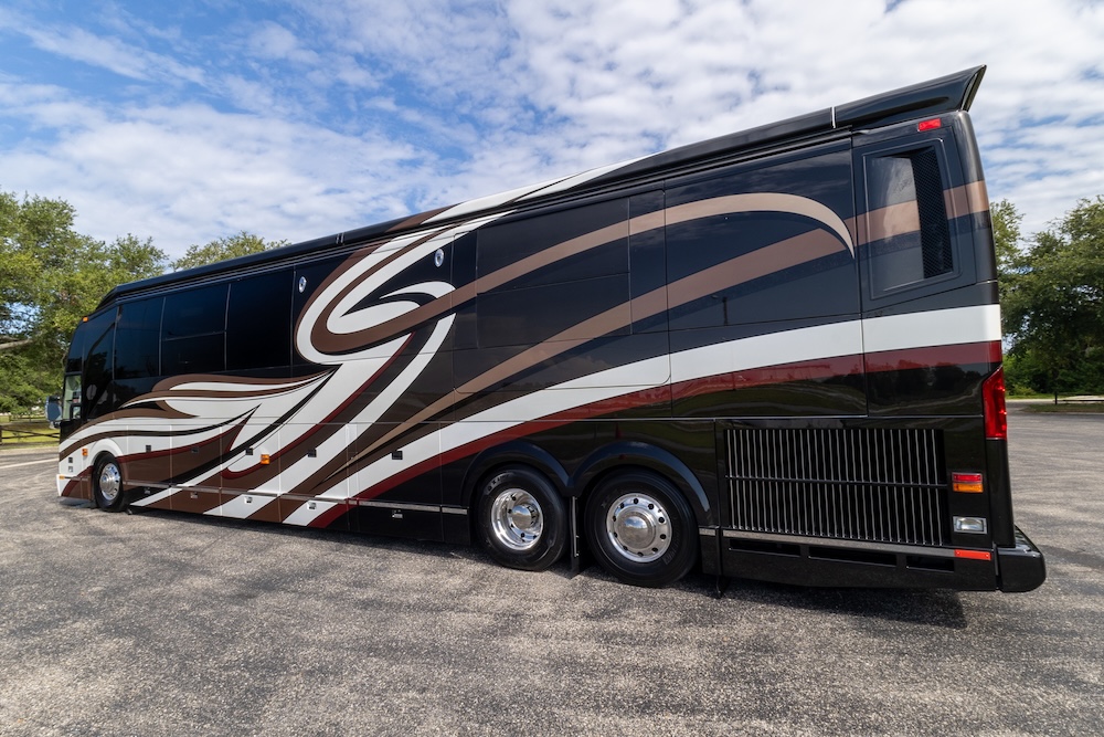 2016 Prevost Millennium H3-45 For Sale