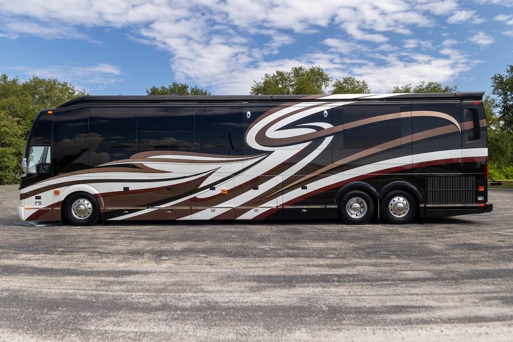 2016 Prevost Millennium H3-45 For Sale