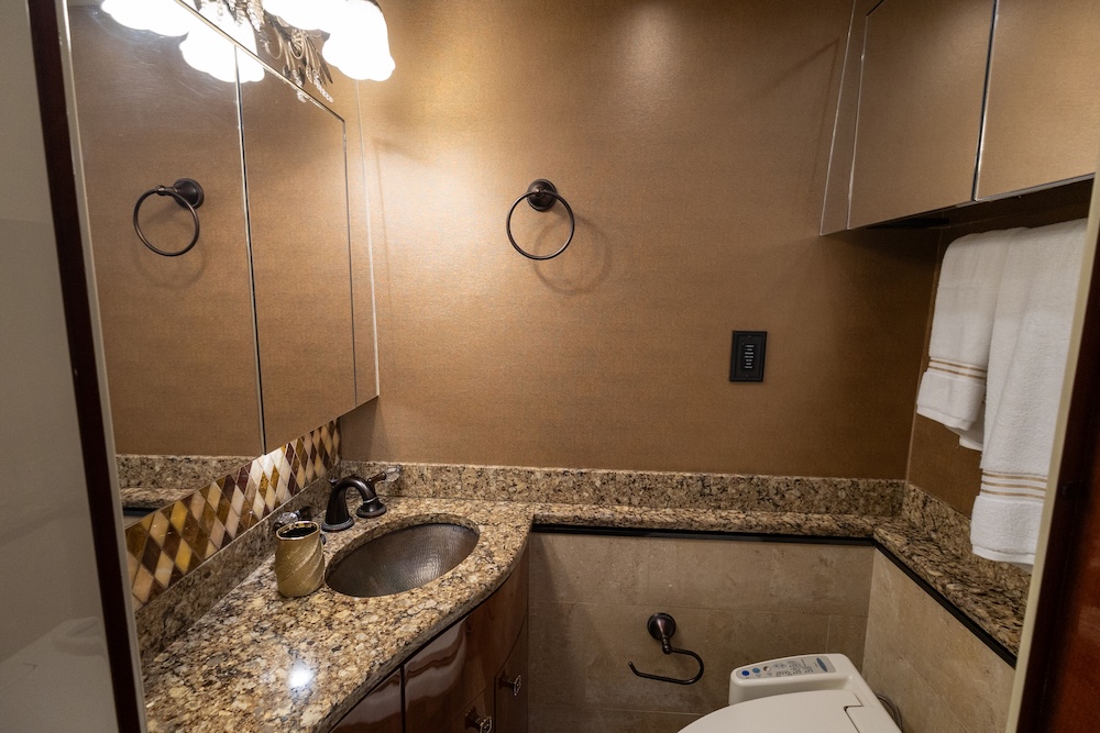 2016 Prevost Millennium H3-45 For Sale