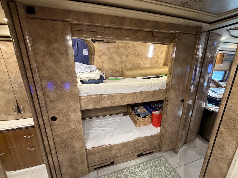 2016 Prevost Marathon H3-45 For Sale