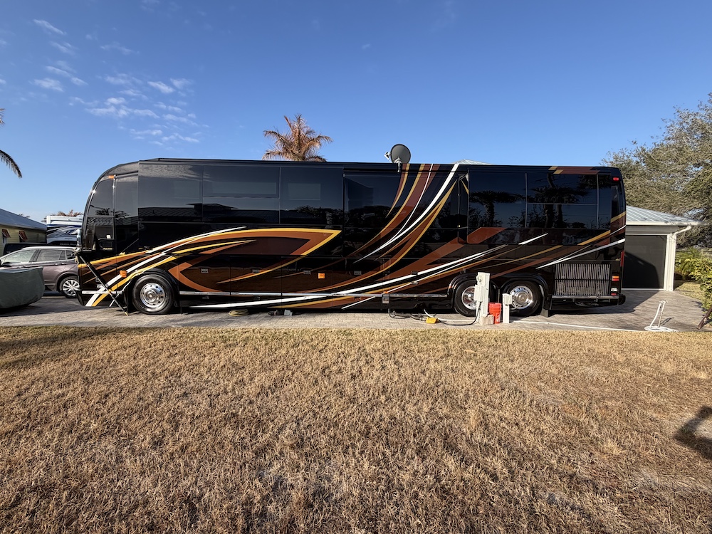 2016 Prevost Marathon H3-45 For Sale
