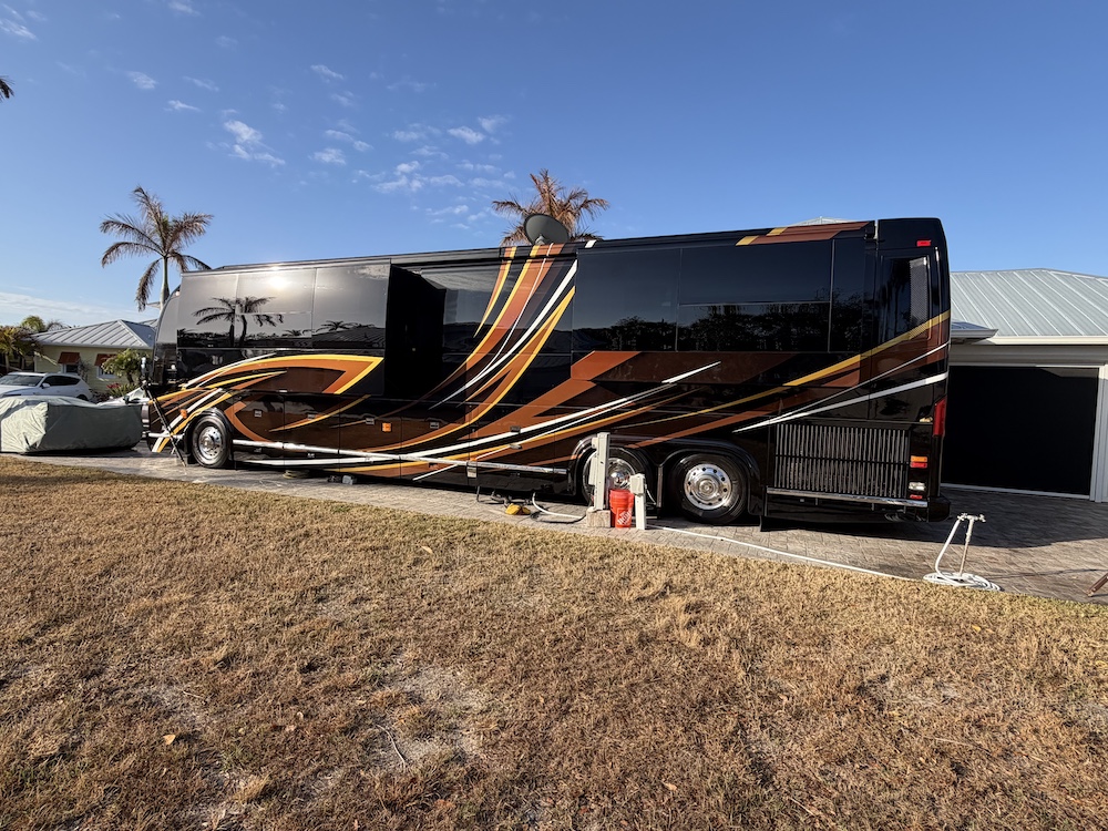 2016 Prevost Marathon H3-45 For Sale