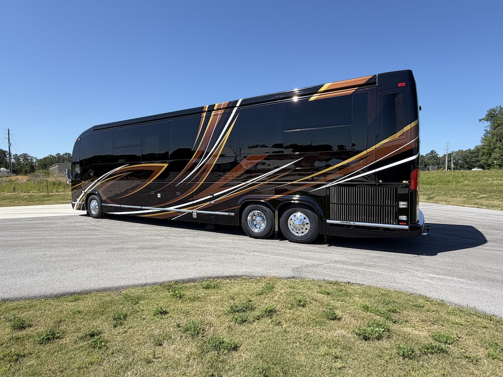 2016 Prevost Marathon H3-45 For Sale