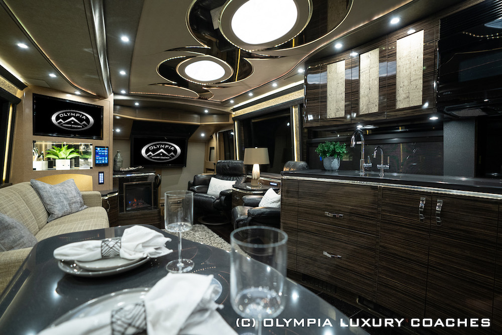 2016 Prevost Olympia H3-45 For Sale