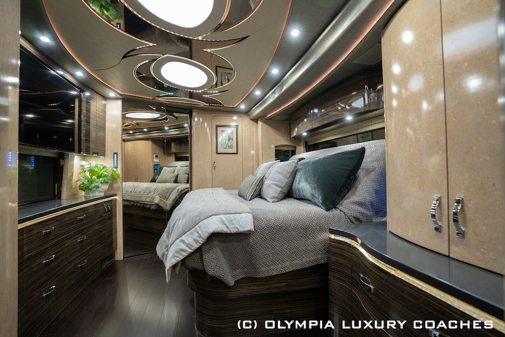 2016 Prevost Olympia H3-45 For Sale