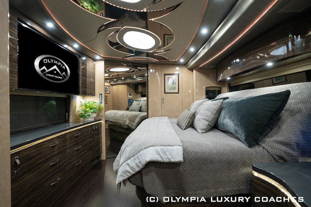 2016 Prevost Olympia H3-45 For Sale