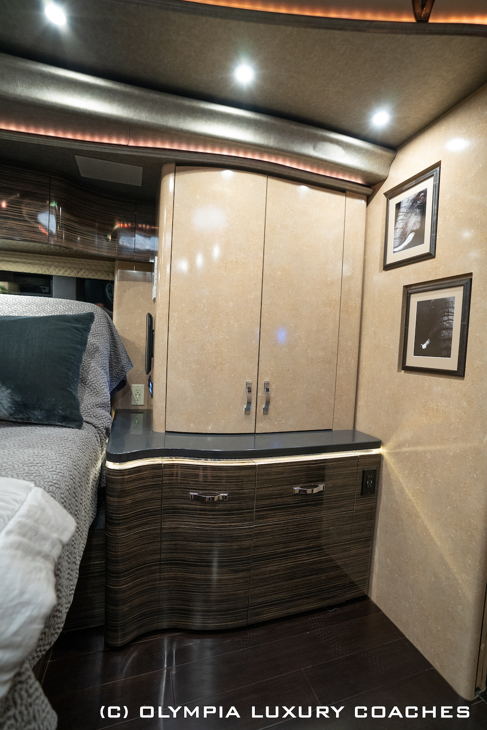 2016 Prevost Olympia H3-45 For Sale