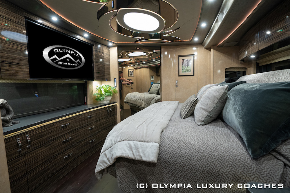 2016 Prevost Olympia H3-45 For Sale