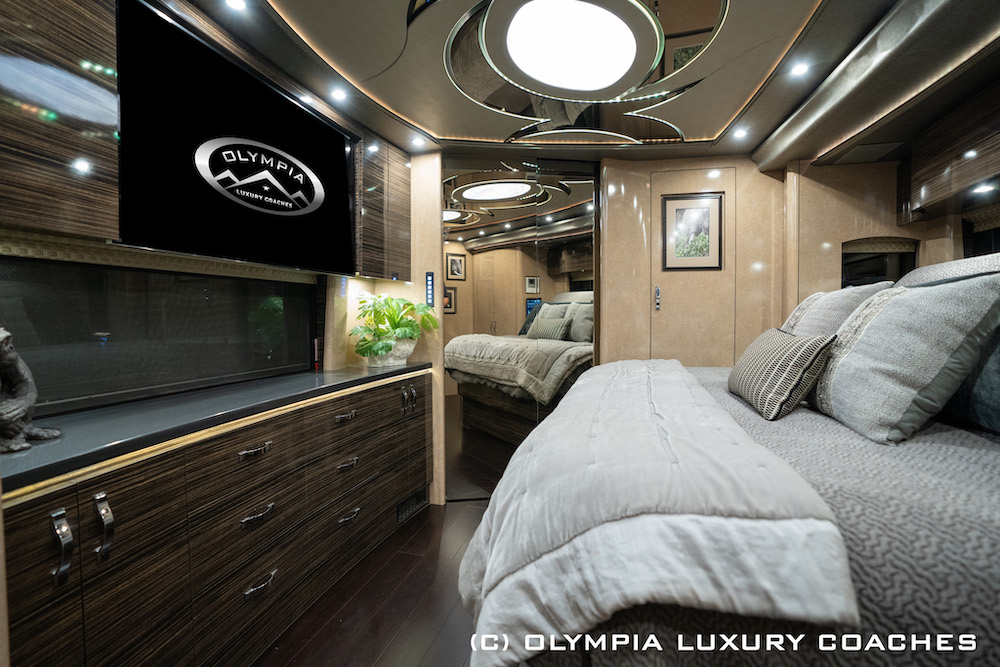 2016 Prevost Olympia H3-45 For Sale