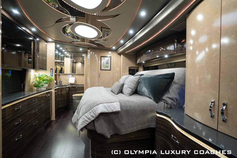 2016 Prevost Olympia H3-45 For Sale