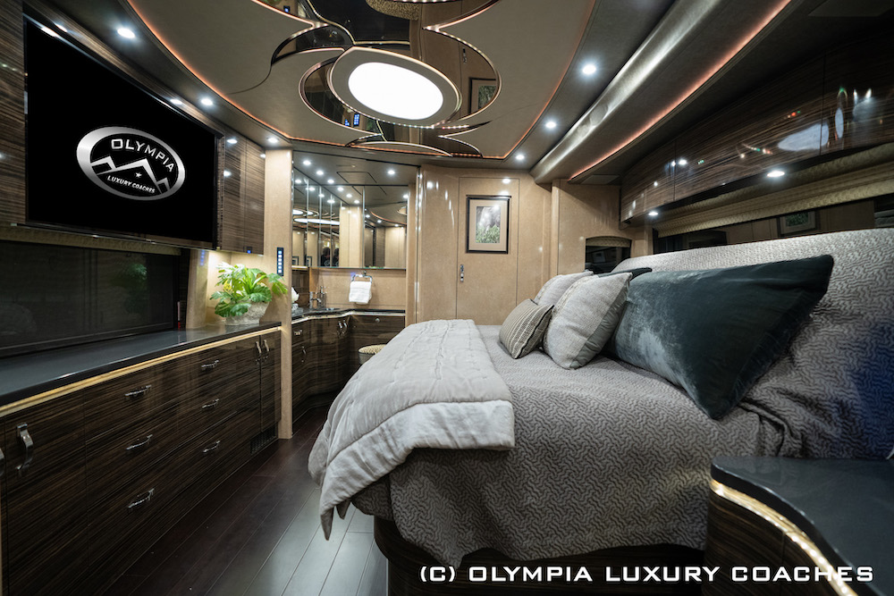 2016 Prevost Olympia H3-45 For Sale