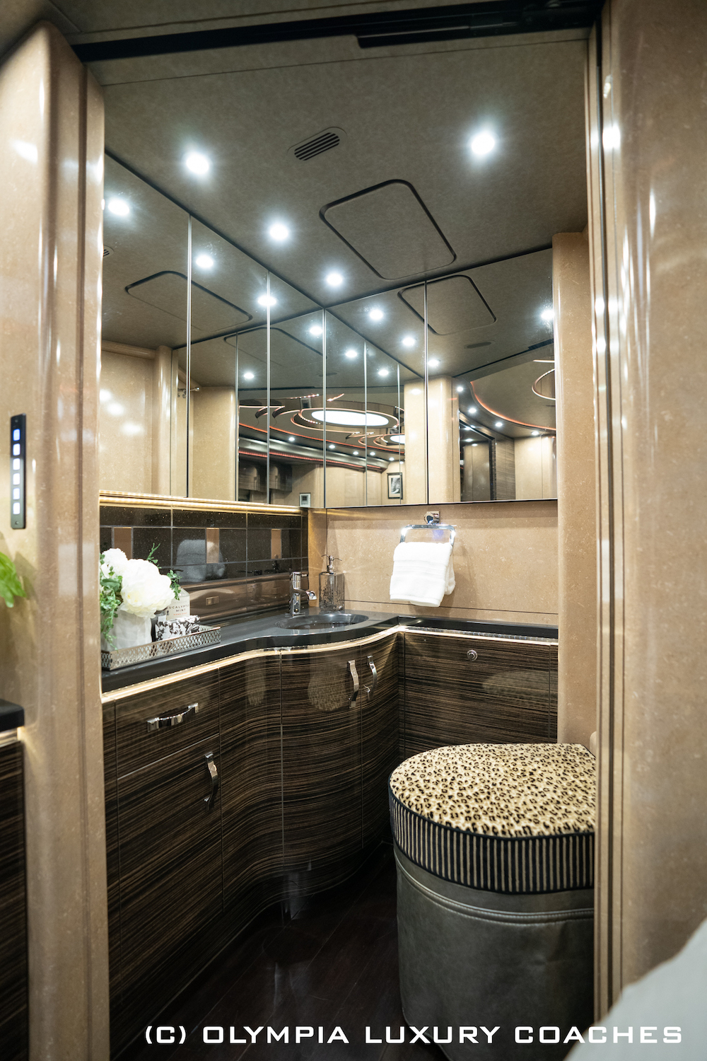 2016 Prevost Olympia H3-45 For Sale