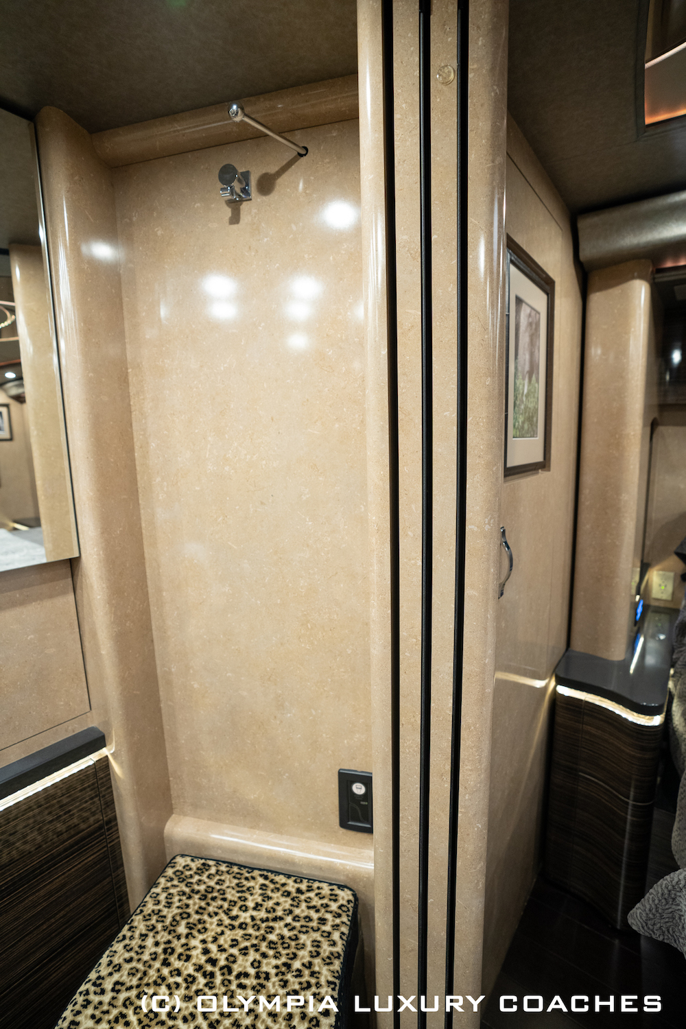 2016 Prevost Olympia H3-45 For Sale