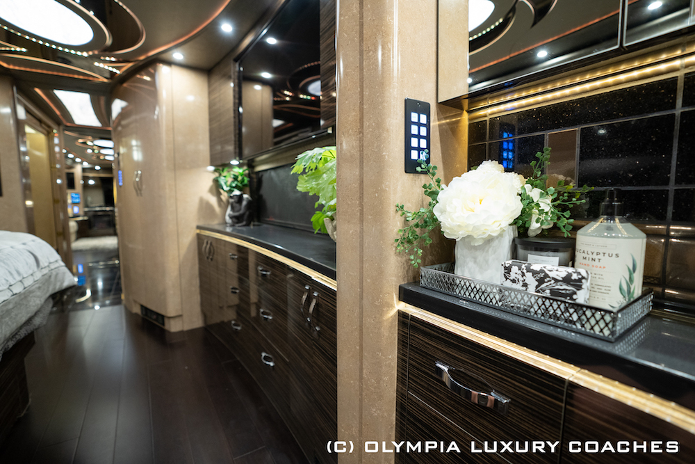 2016 Prevost Olympia H3-45 For Sale