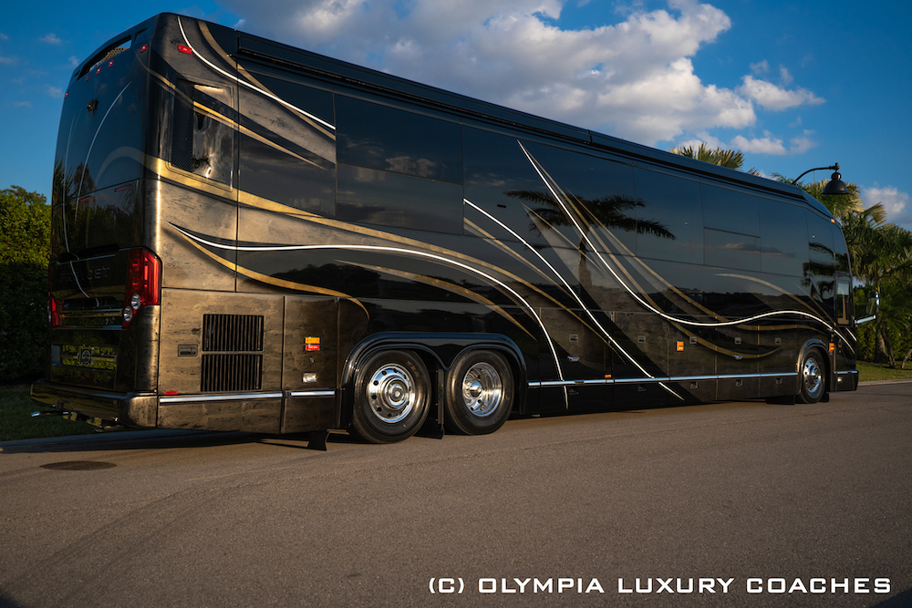 2016 Prevost Olympia H3-45 For Sale