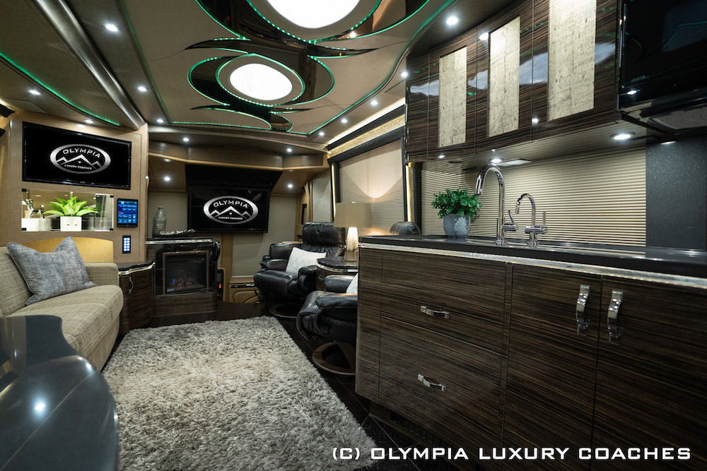 2016 Prevost Olympia H3-45 For Sale