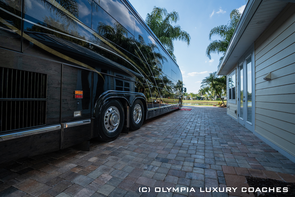 2016 Prevost Olympia H3-45 For Sale