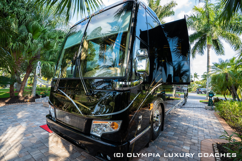 2016 Prevost Olympia H3-45 For Sale