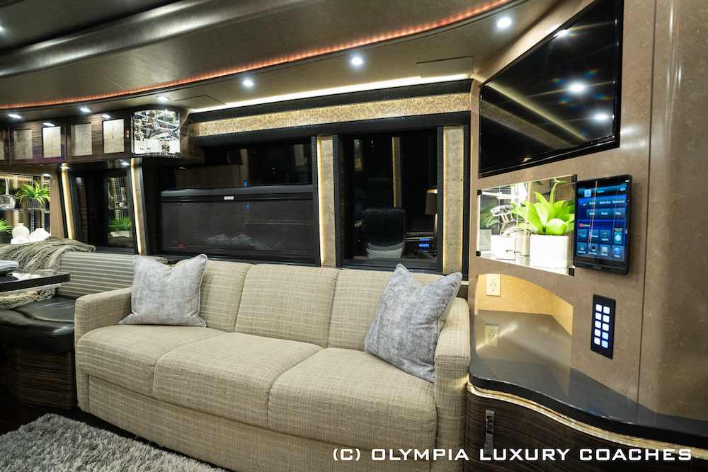 2016 Prevost Olympia H3-45 For Sale