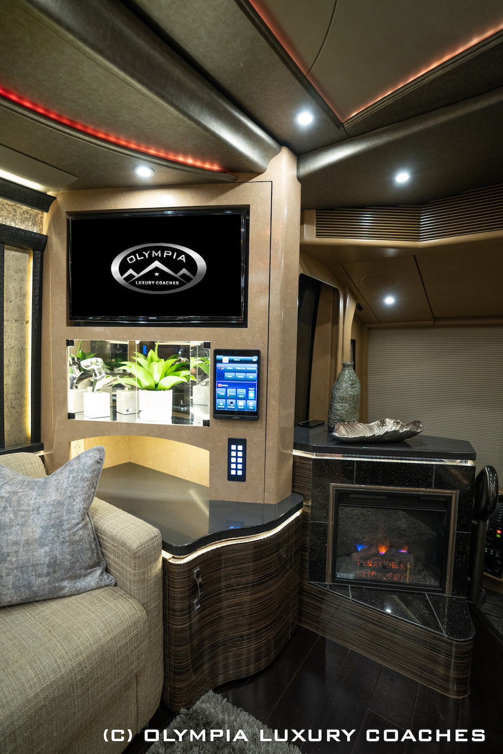 2016 Prevost Olympia H3-45 For Sale