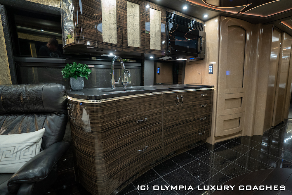 2016 Prevost Olympia H3-45 For Sale