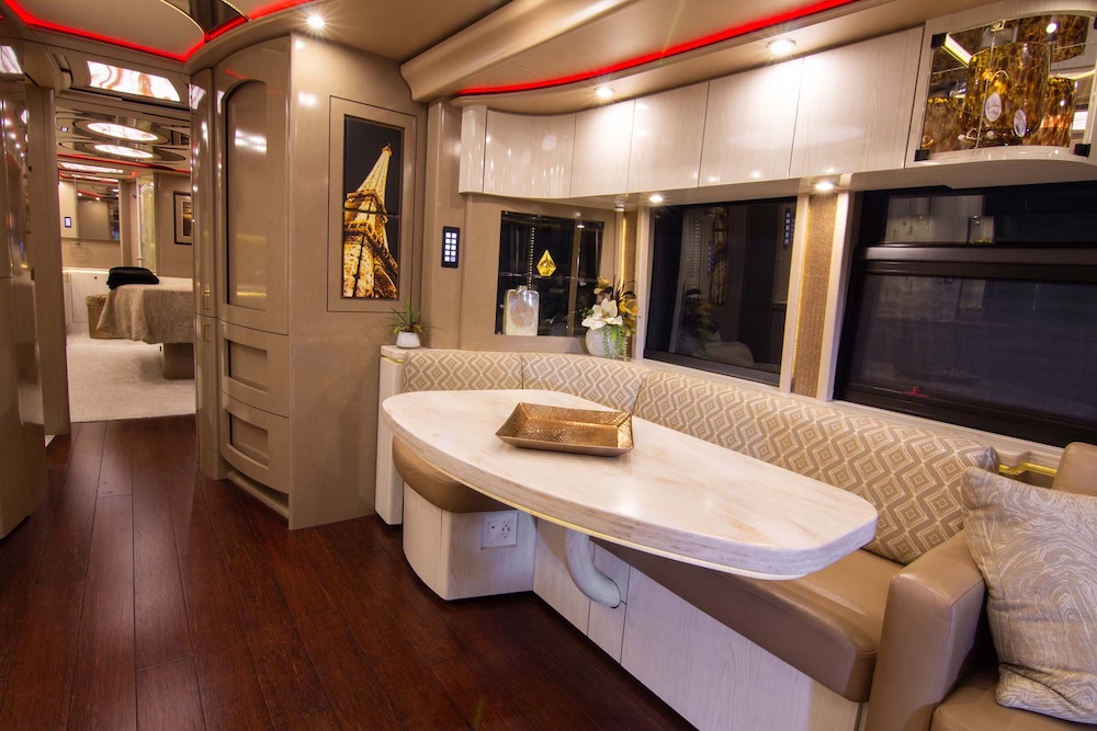 2016 Prevost  Marathon H3-45 For Sale