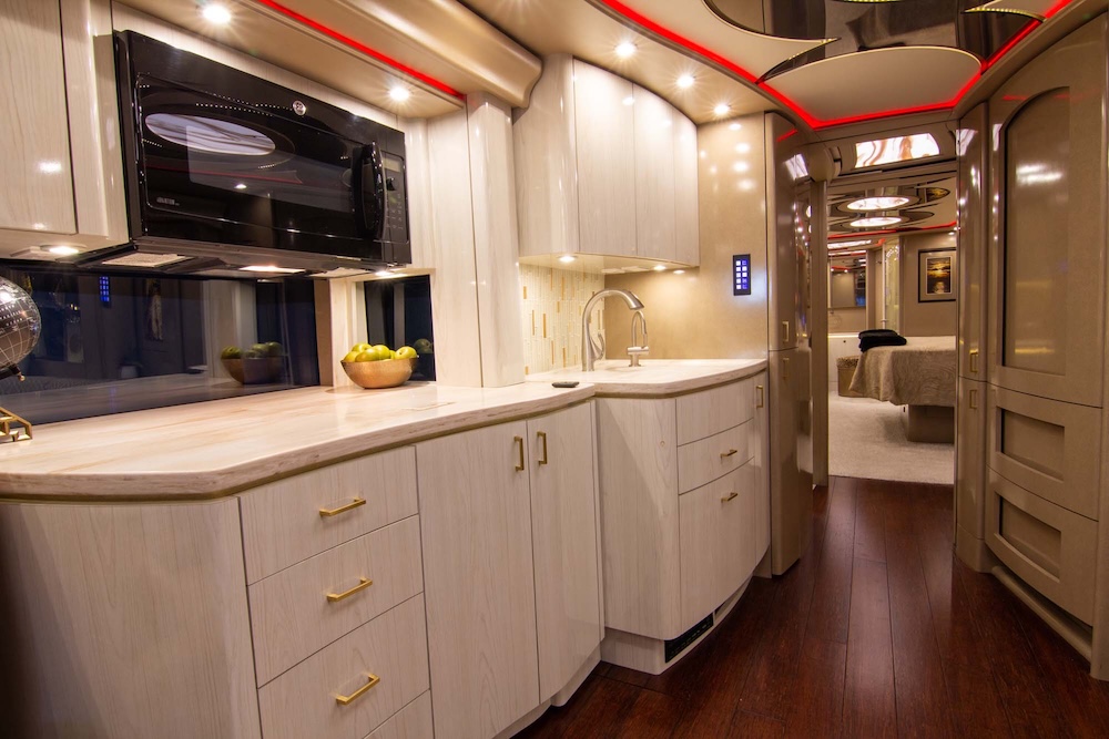 2016 Prevost  Marathon H3-45 For Sale
