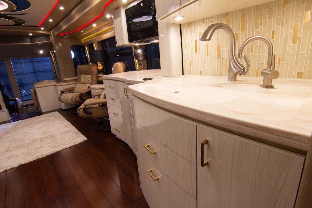 2016 Prevost  Marathon H3-45 For Sale