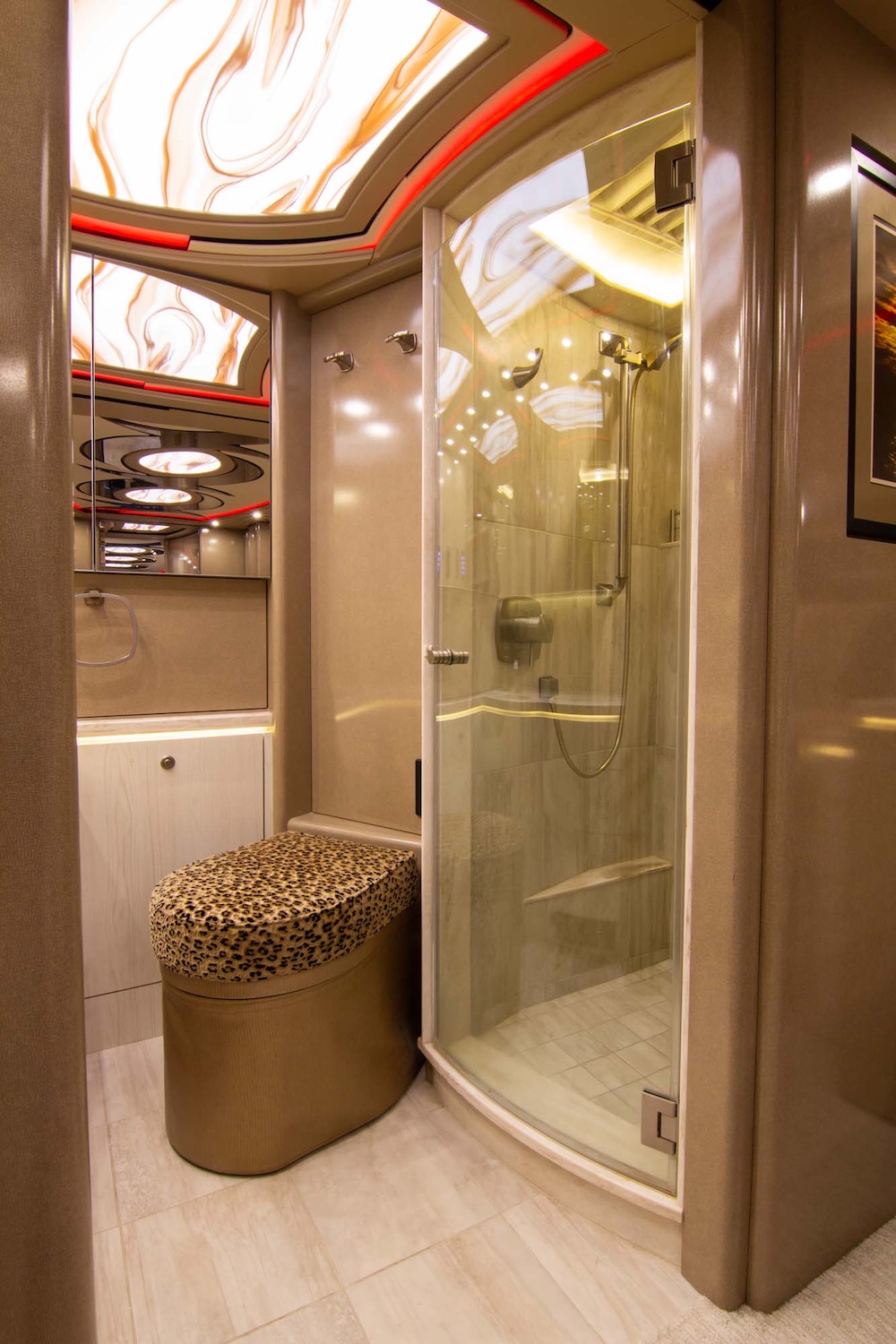 2016 Prevost  Marathon H3-45 For Sale