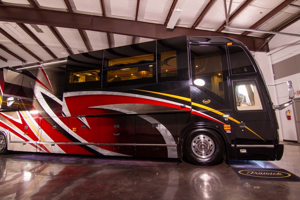 2016 Prevost  Marathon H3-45 For Sale
