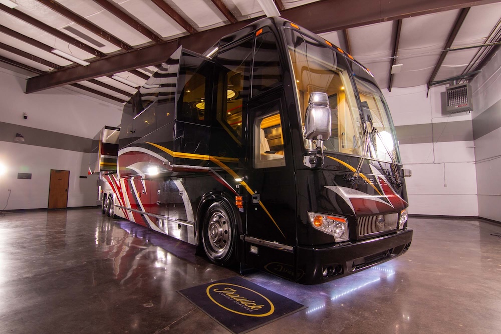 2016 Prevost  Marathon H3-45 For Sale