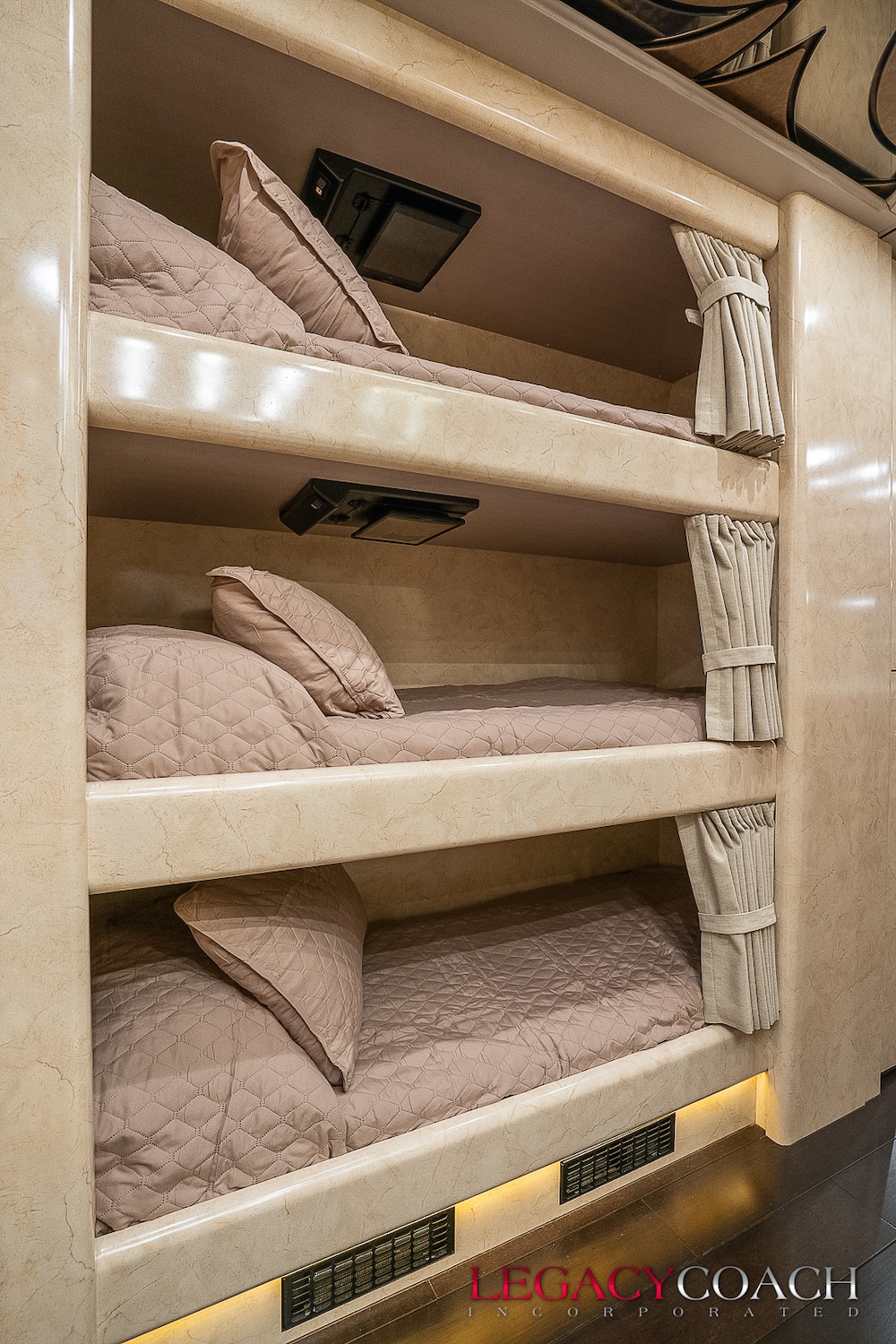 2016 Prevost Marathon X3 For Sale