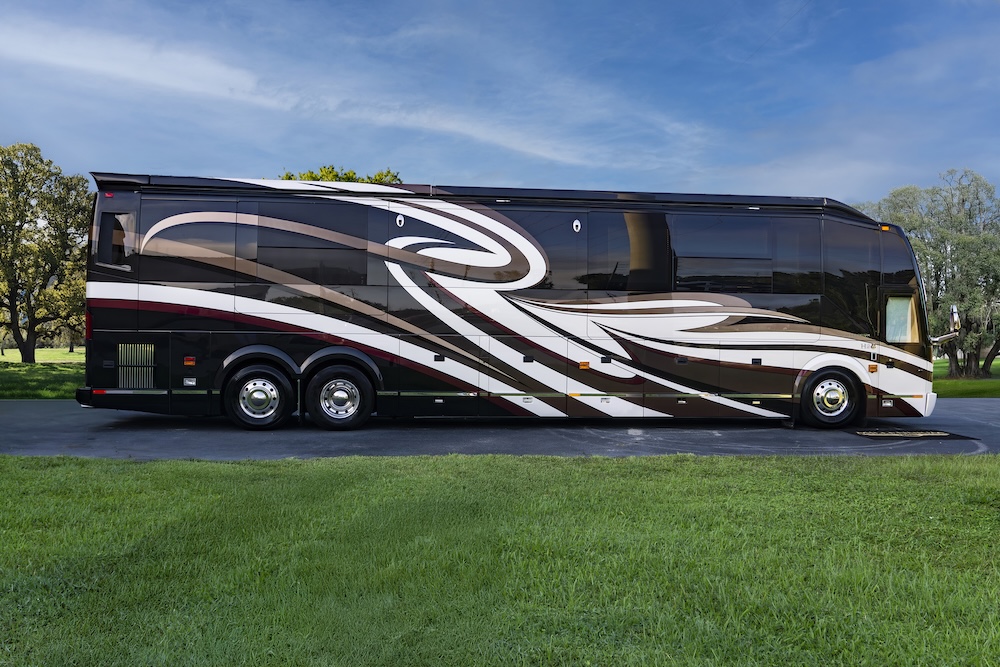 2016 Prevost Millennium H3-45 For Sale