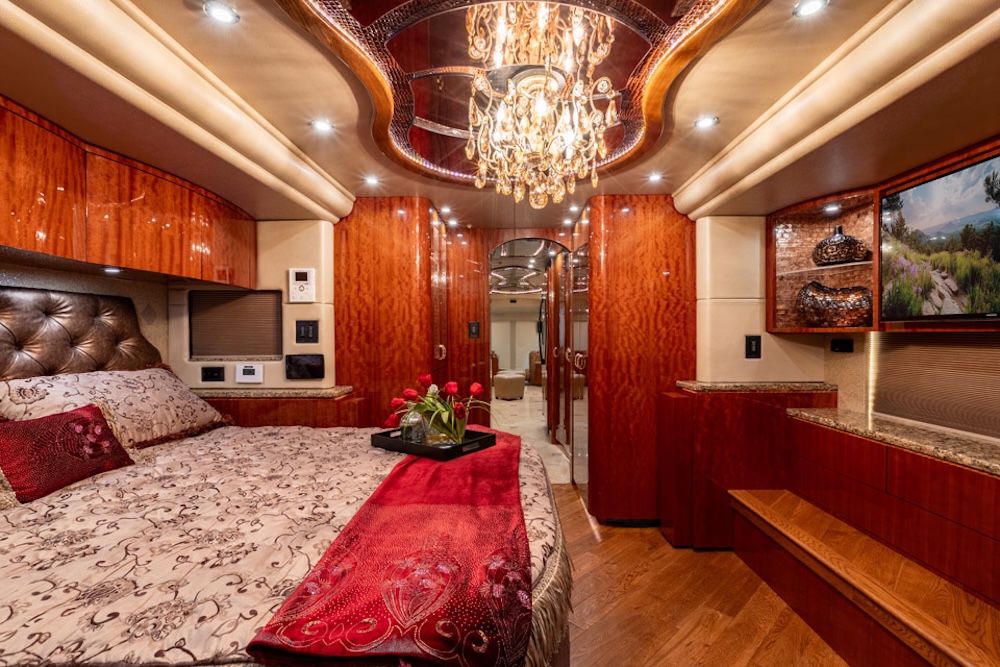 2016 Prevost Millennium H3-45 For Sale
