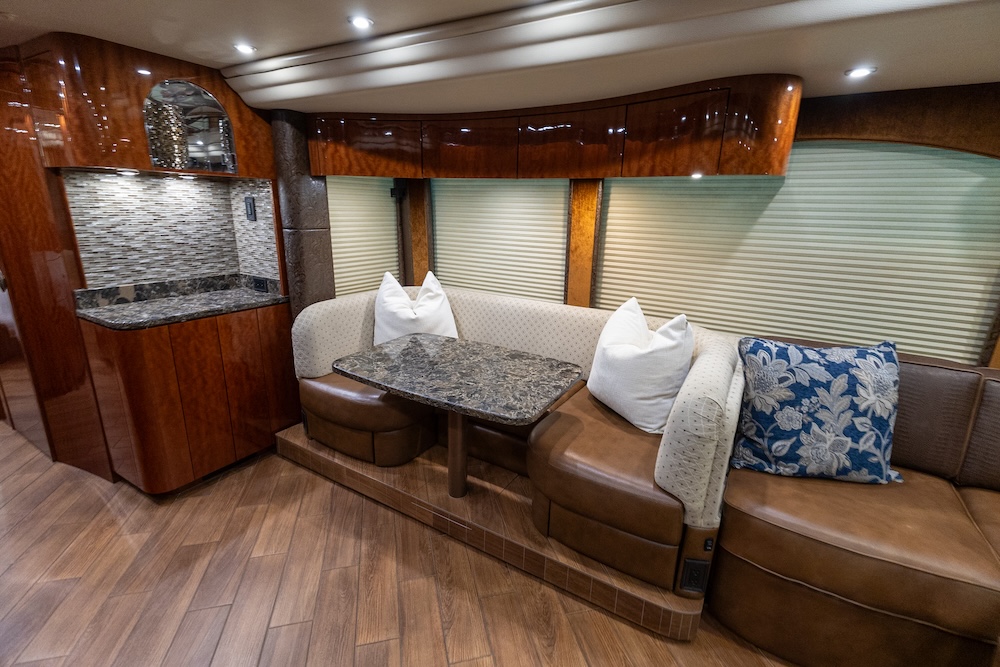 2016 Prevost Millennium H3-45 For Sale