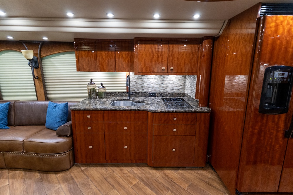 2016 Prevost Millennium H3-45 For Sale