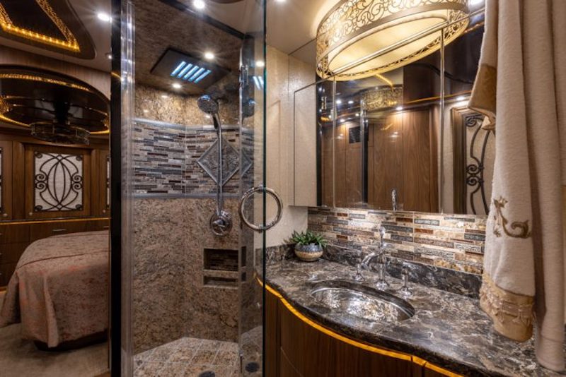 2016 Prevost Millennium H3-45 For Sale