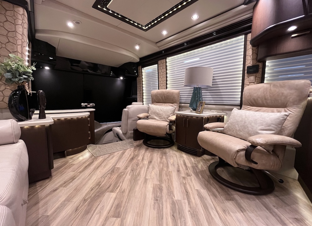 2017 Prevost Liberty H3-45 For Sale