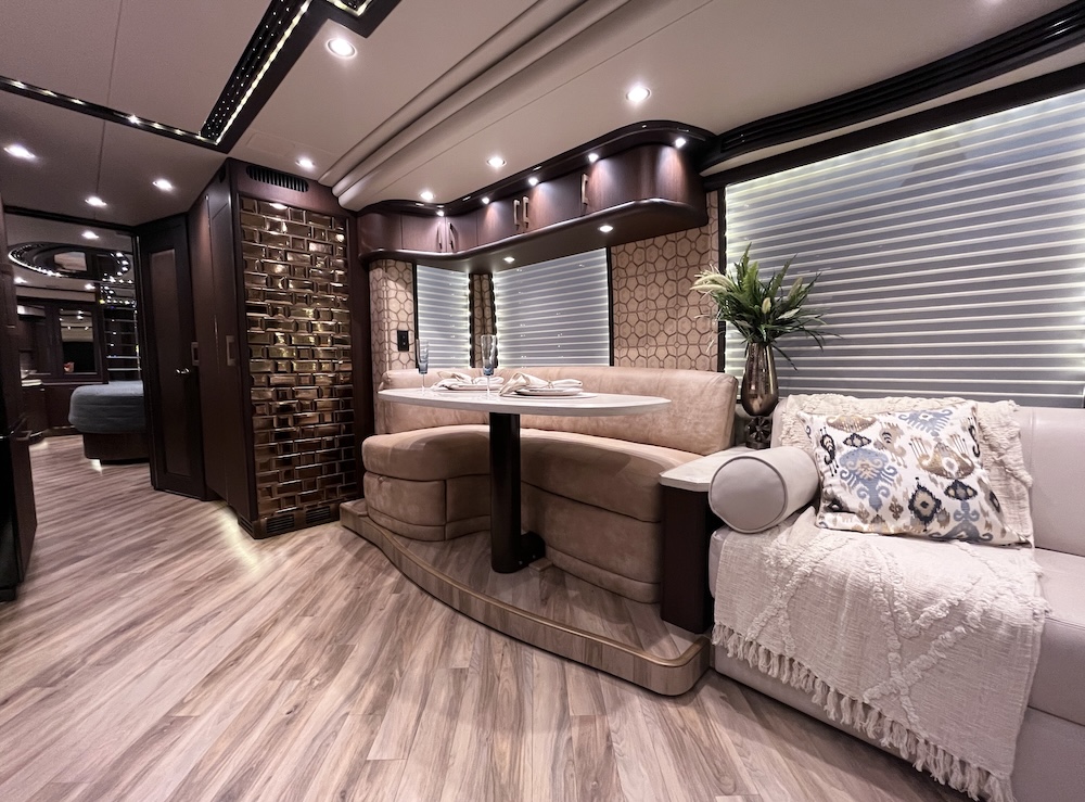 2017 Prevost Liberty H3-45 For Sale
