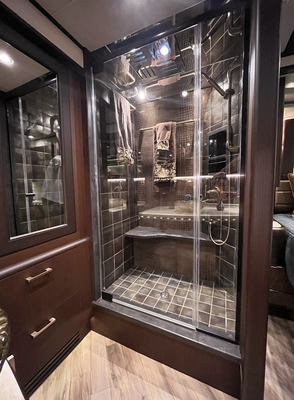 2017 Prevost Liberty H3-45 For Sale